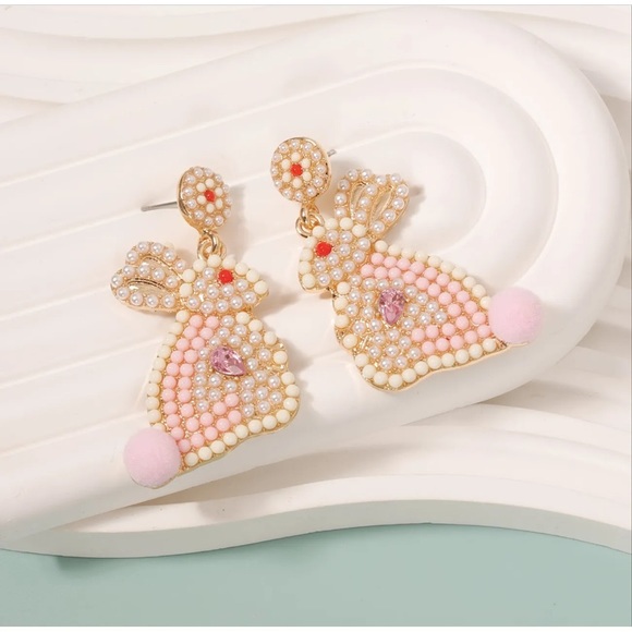 Multicolor beaded faux pearls pink white bunny pompom pink tail drop earrings - Picture 3 of 3